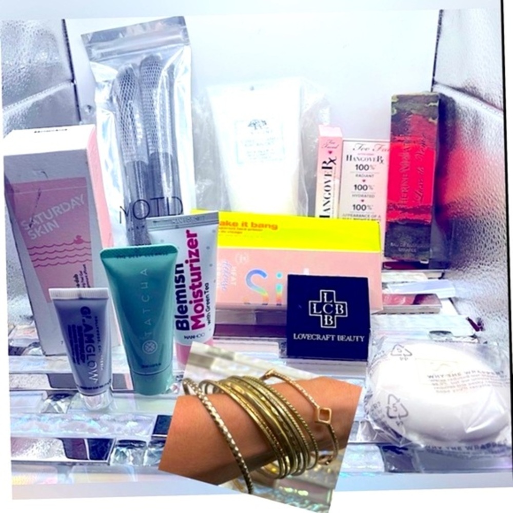 W😮W
MAKEUP & SKINCARE 
Ultimate BUNDLE
High-End Brands 
Brand New
